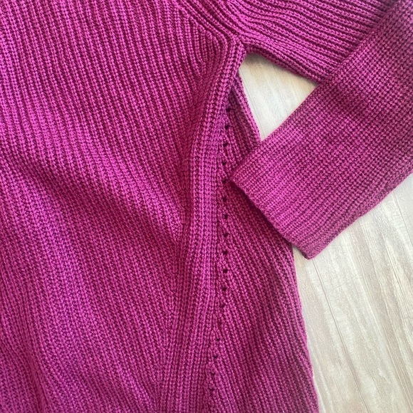 Harper Heritage Laced Back Sweater - Picture 6 of 7